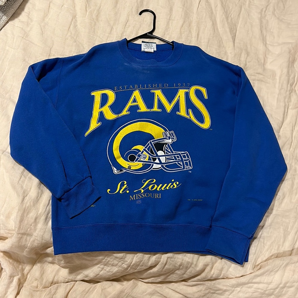 VINTAGE *RARE* Rams sweatshirt